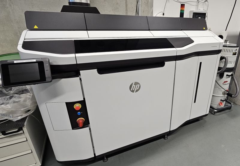 HP Jet Fusion 5200