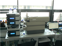 Liquid chromatograph with mass spectrometer (HPLC-MS)